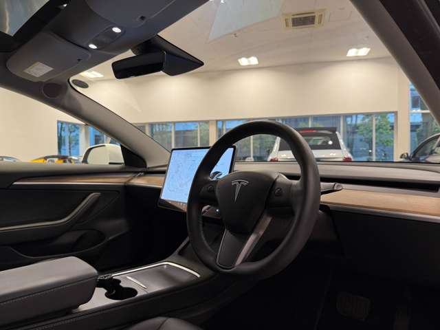 テスラ モデル３ スタンダードレンジ R3年 (関東) 99