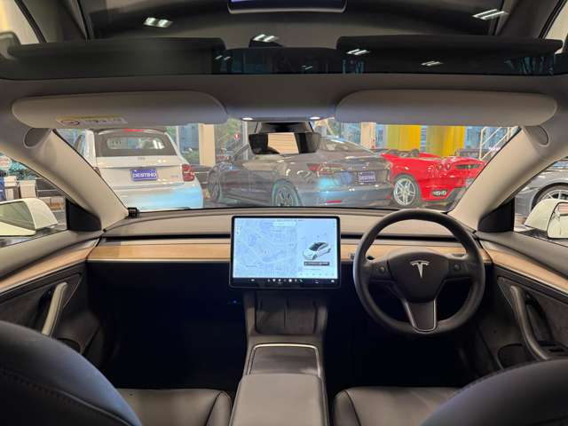 テスラ モデル３ スタンダードレンジ R3年 (関東) 99