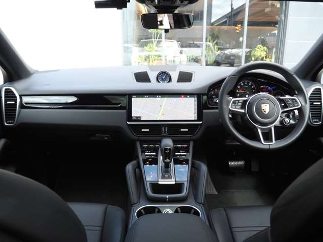 ポルシェ カイエン ハイブリッド Ｅハイブリッド ティプトロニックＳ ４ＷＤ R2年 (近畿) 99