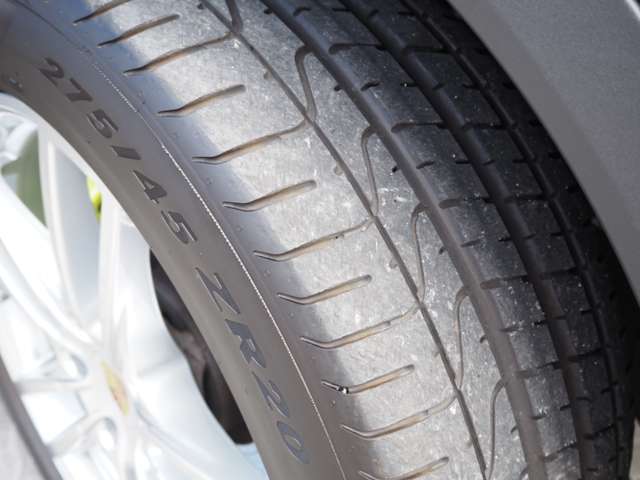 ポルシェ カイエン ハイブリッド Ｅハイブリッド ティプトロニックＳ ４ＷＤ R2年 (近畿) 99