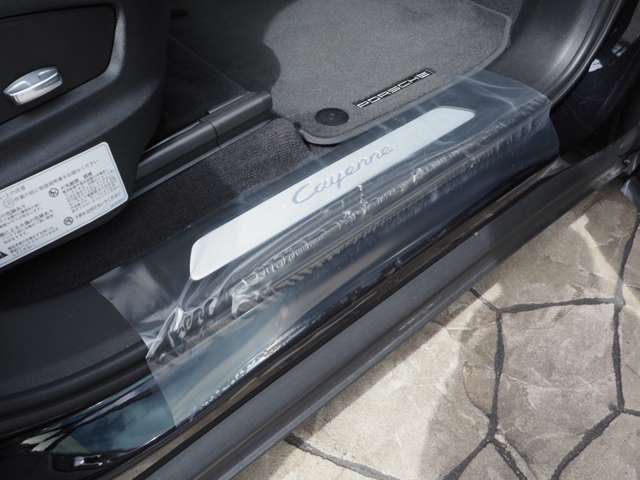 ポルシェ カイエン ハイブリッド Ｅハイブリッド ティプトロニックＳ ４ＷＤ R2年 (近畿) 99