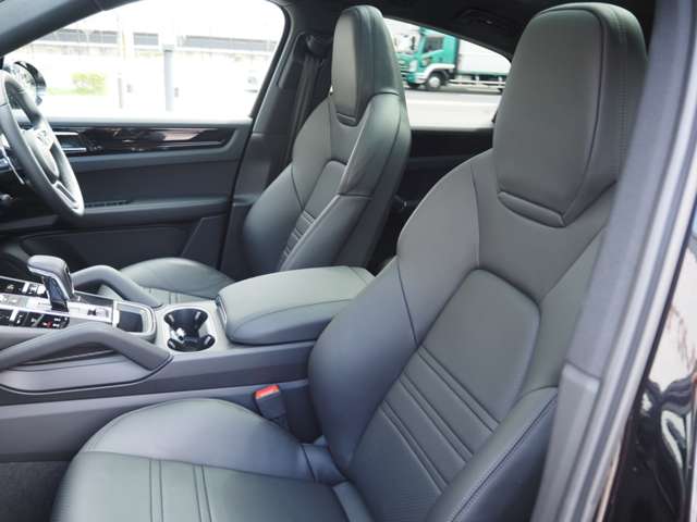 ポルシェ カイエン ハイブリッド Ｅハイブリッド ティプトロニックＳ ４ＷＤ R2年 (近畿) 99