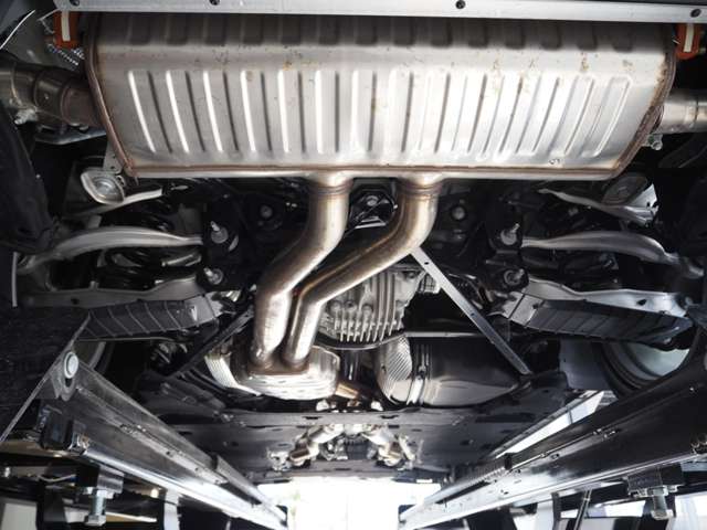 ポルシェ カイエン ハイブリッド Ｅハイブリッド ティプトロニックＳ ４ＷＤ R2年 (近畿) 99