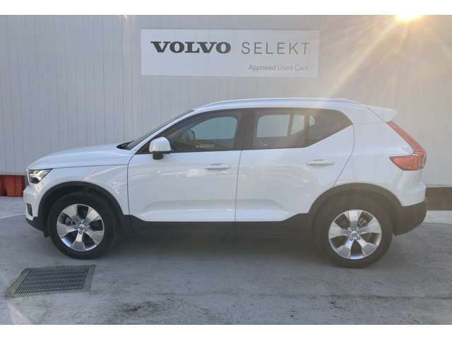 ボルボ ＸＣ４０ Ｂ４ ＡＷＤ モメンタム ４ＷＤ R3年 (関東) 99