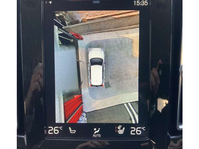 ボルボ ＸＣ４０ Ｂ４ ＡＷＤ モメンタム ４ＷＤ R3年 (関東) 99