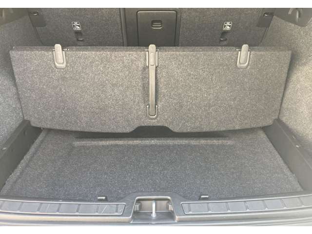 ボルボ ＸＣ４０ Ｂ４ ＡＷＤ モメンタム ４ＷＤ R3年 (関東) 99