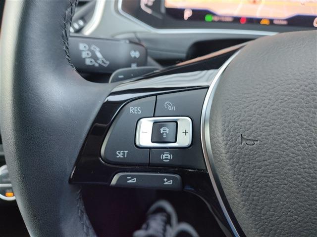 フォルクスワーゲン Ｔ－ＲＯＣ ＴＤＩ スタイル デザイン パッケージ ディーゼルターボ R2年 (東北) 99