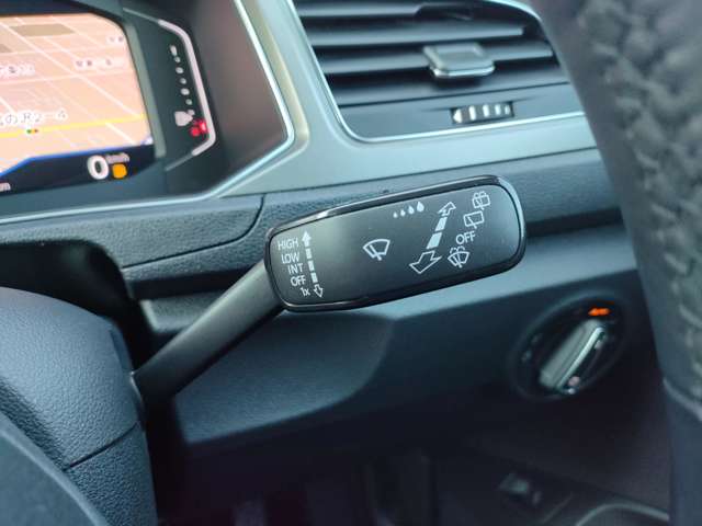 フォルクスワーゲン Ｔ－ＲＯＣ ＴＤＩ スタイル デザイン パッケージ ディーゼルターボ R2年 (東北) 99