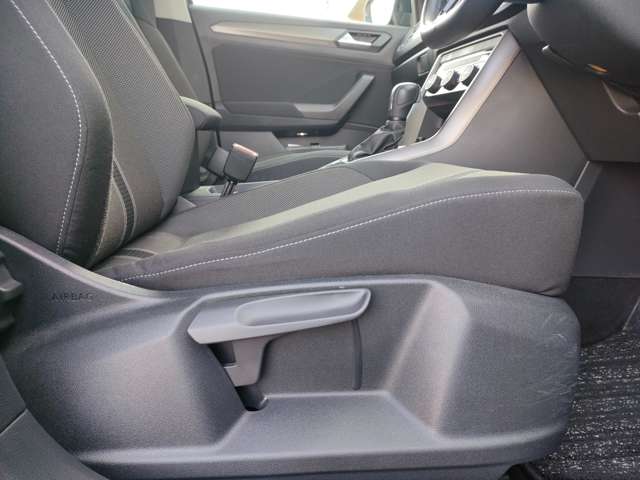 フォルクスワーゲン Ｔ－ＲＯＣ ＴＤＩ スタイル デザイン パッケージ ディーゼルターボ R2年 (東北) 99