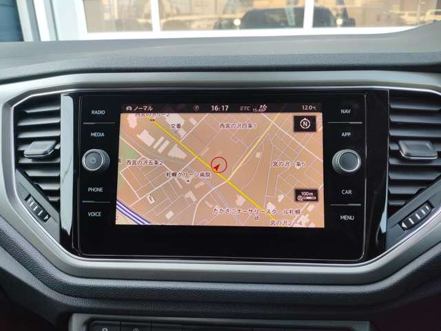 フォルクスワーゲン Ｔ－ＲＯＣ ＴＤＩ スタイル デザイン パッケージ ディーゼルターボ R2年 (東北) 99