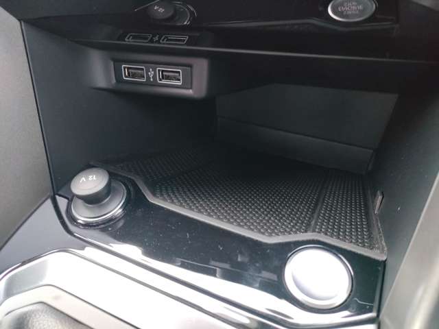 フォルクスワーゲン Ｔ－ＲＯＣ ＴＤＩ スタイル デザイン パッケージ ディーゼルターボ R2年 (東北) 99