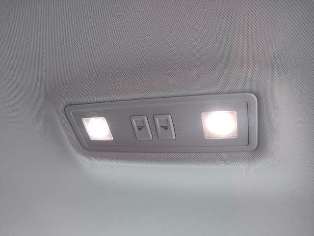 フォルクスワーゲン Ｔ－ＲＯＣ ＴＤＩ スタイル デザイン パッケージ ディーゼルターボ R2年 (東北) 99