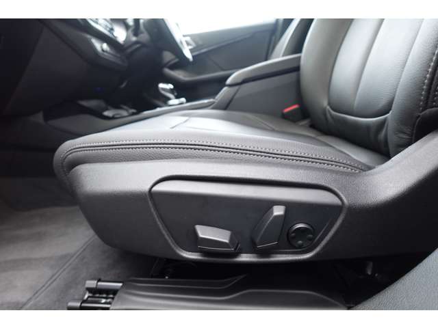 ＢＭＷ １シリーズ １１８Ｄ プレイ ディーゼルターボ R6年 (近畿) 99