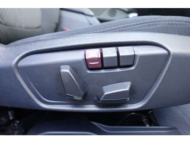 ＢＭＷ １シリーズ １１８Ｄ プレイ ディーゼルターボ R6年 (近畿) 99