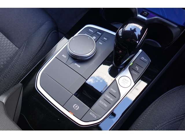 ＢＭＷ １シリーズ １１８Ｄ プレイ ディーゼルターボ R6年 (近畿) 99