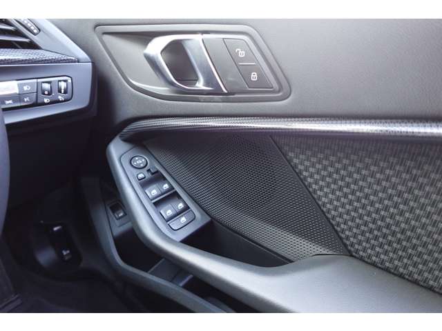 ＢＭＷ １シリーズ １１８Ｄ プレイ ディーゼルターボ R6年 (近畿) 99