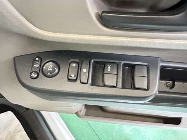 ホンダ Ｎ　ＢＯＸ ジョイ ６６０ モノトーン R6年 (東海) 99