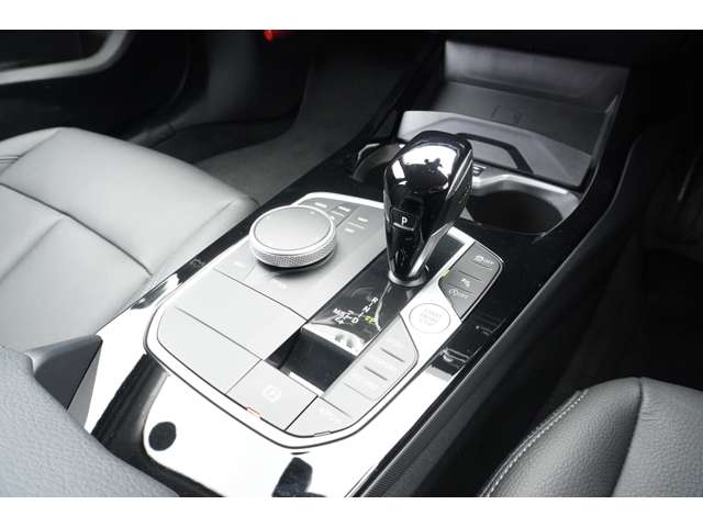 ＢＭＷ １シリーズ １１８Ｄ プレイ ディーゼルターボ R6年 (近畿) 99