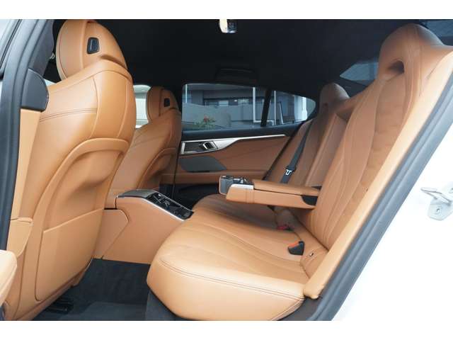 ＢＭＷ ８シリーズ ８４０Ｄ Ｘドライブ Ｍスポーツ ディーゼルターボ ４ＷＤ R3年 (近畿) 99