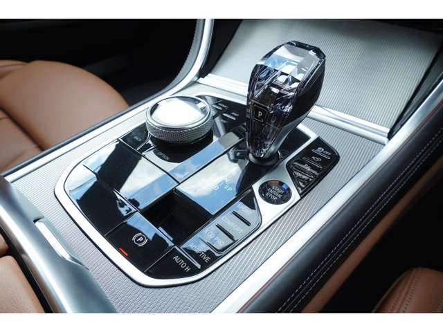 ＢＭＷ ８シリーズ ８４０Ｄ Ｘドライブ Ｍスポーツ ディーゼルターボ ４ＷＤ R3年 (近畿) 99