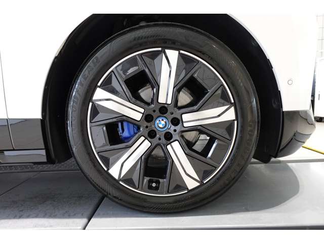 ＢＭＷ ｉＸ Ｘドライブ５０ ４ＷＤ R5年 (近畿) 99