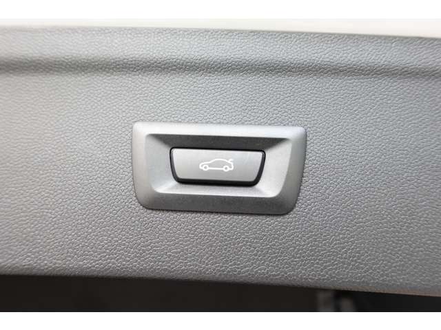 ＢＭＷ ｉＸ Ｘドライブ５０ ４ＷＤ R5年 (近畿) 99