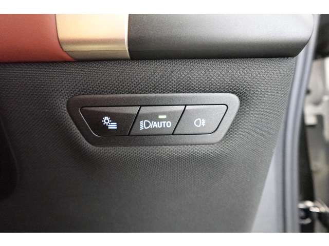 ＢＭＷ ｉＸ Ｘドライブ５０ ４ＷＤ R5年 (近畿) 99