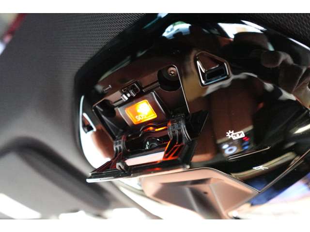 ＢＭＷ ｉＸ Ｘドライブ５０ ４ＷＤ R5年 (近畿) 99