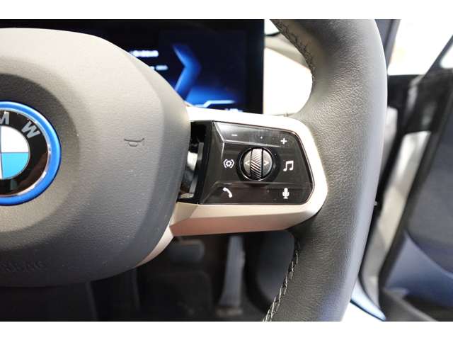 ＢＭＷ ｉＸ Ｘドライブ５０ ４ＷＤ R5年 (近畿) 99