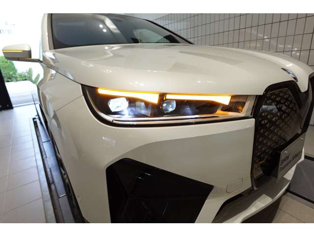 ＢＭＷ ｉＸ Ｘドライブ５０ ４ＷＤ R5年 (近畿) 99