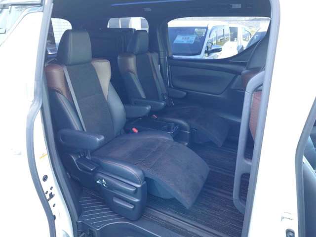 トヨタ アルファード ２．５ Ｓ Ａパッケージ タイプ ブラック H29年 (関東) 99