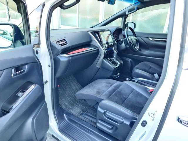 トヨタ アルファード ２．５ Ｓ Ａパッケージ タイプ ブラック H29年 (関東) 99