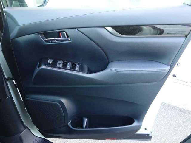 トヨタ アルファード ２．５ Ｓ Ａパッケージ タイプ ブラック H29年 (関東) 99