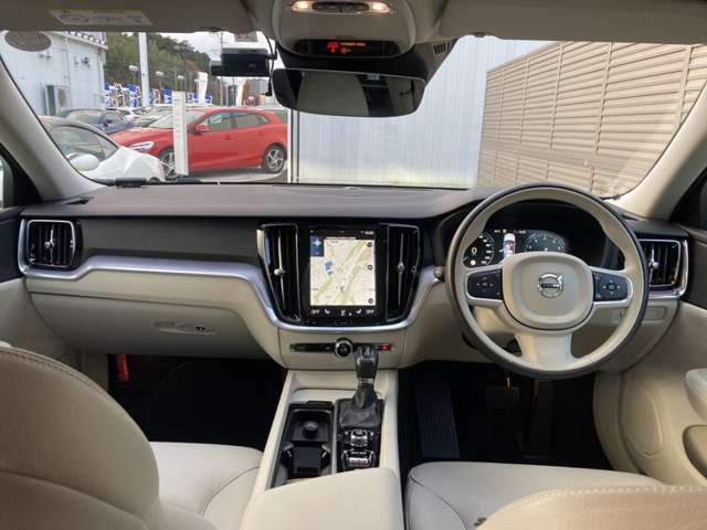 ボルボ Ｓ６０ Ｔ４　モメンタム R1年 (東北) 99