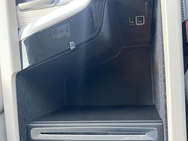 ボルボ Ｓ６０ Ｔ４　モメンタム R1年 (東北) 99