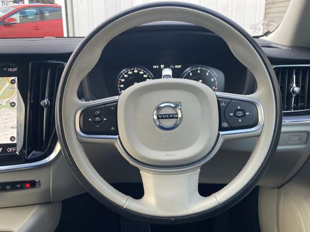 ボルボ Ｓ６０ Ｔ４　モメンタム R1年 (東北) 99