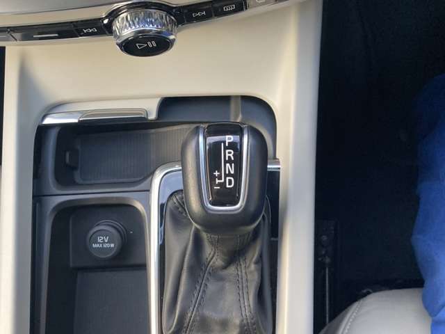 ボルボ Ｓ６０ Ｔ４　モメンタム R1年 (東北) 99