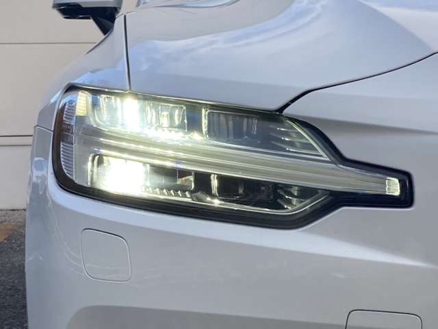 ボルボ Ｓ６０ Ｔ４　モメンタム R1年 (東北) 99