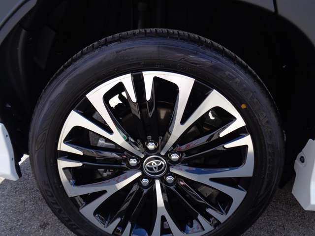 トヨタ ヤリスクロス　ハイブリッド １．５ ハイブリッド Ｚ Ｅ－ＦＯＵＲ ４ＷＤ R6年 () 99