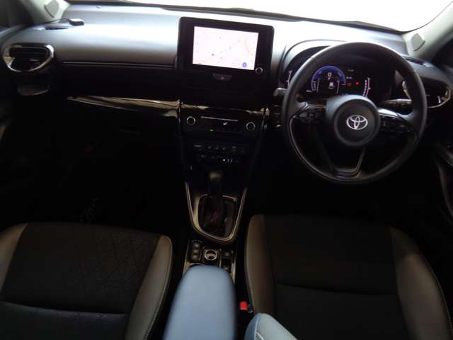 トヨタ ヤリスクロス　ハイブリッド １．５ ハイブリッド Ｚ Ｅ－ＦＯＵＲ ４ＷＤ R6年 () 99