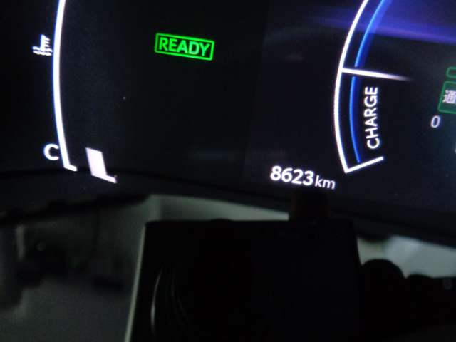 トヨタ ヤリスクロス　ハイブリッド １．５ ハイブリッド Ｚ Ｅ－ＦＯＵＲ ４ＷＤ R6年 () 99