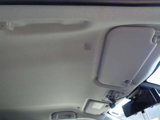 トヨタ ヤリスクロス　ハイブリッド １．５ ハイブリッド Ｚ Ｅ－ＦＯＵＲ ４ＷＤ R6年 () 99