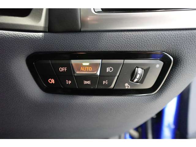 ＢＭＷ ８シリーズ Ｍ８５０Ｉ Ｘドライブ ４ＷＤ R5年 (近畿) 99