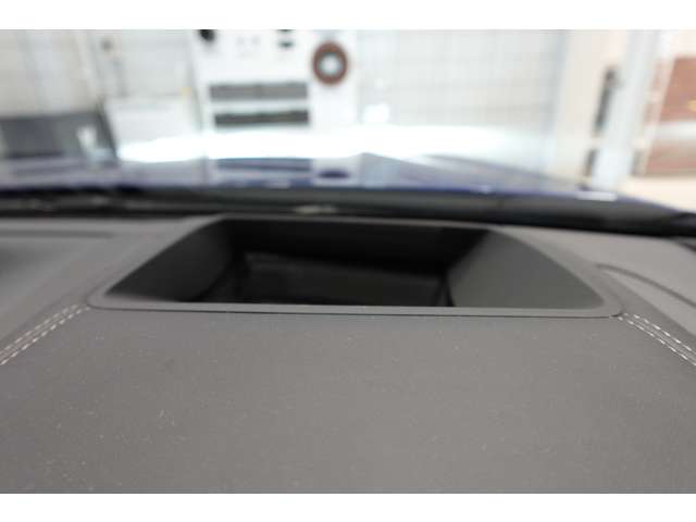 ＢＭＷ ８シリーズ Ｍ８５０Ｉ Ｘドライブ ４ＷＤ R5年 (近畿) 99