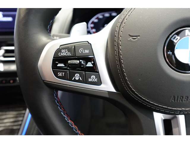 ＢＭＷ ８シリーズ Ｍ８５０Ｉ Ｘドライブ ４ＷＤ R5年 (近畿) 99