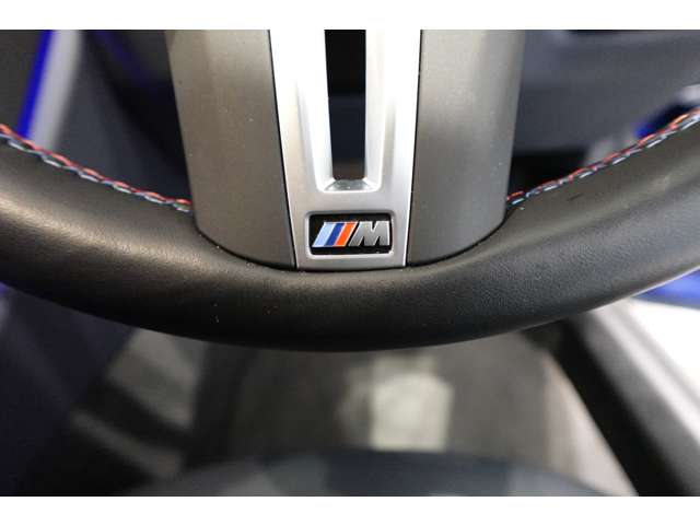 ＢＭＷ ８シリーズ Ｍ８５０Ｉ Ｘドライブ ４ＷＤ R5年 (近畿) 99