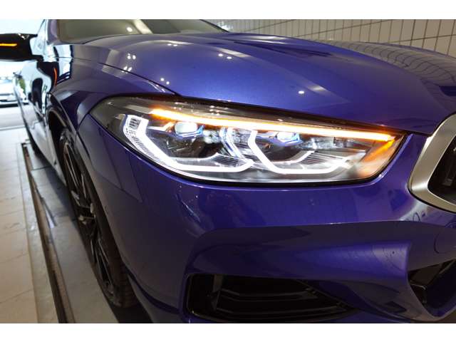 ＢＭＷ ８シリーズ Ｍ８５０Ｉ Ｘドライブ ４ＷＤ R5年 (近畿) 99