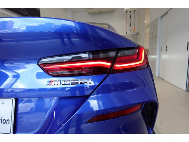 ＢＭＷ ８シリーズ Ｍ８５０Ｉ Ｘドライブ ４ＷＤ R5年 (近畿) 99