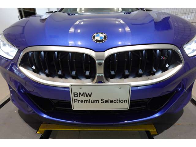 ＢＭＷ ８シリーズ Ｍ８５０Ｉ Ｘドライブ ４ＷＤ R5年 (近畿) 99