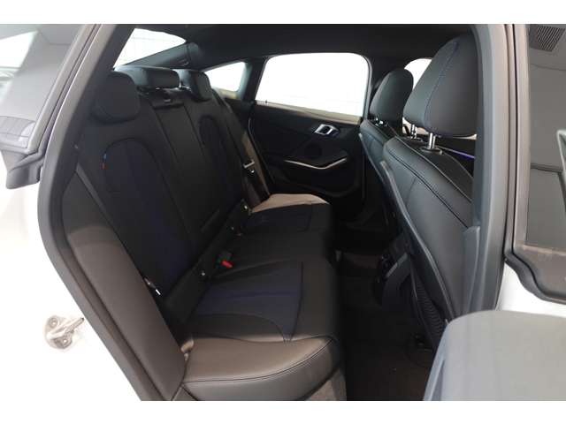 ＢＭＷ ２シリーズ ２１８Ｉ Ｍスポーツ R6年 (近畿) 99